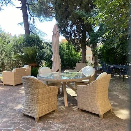 Apartment Garden Rome